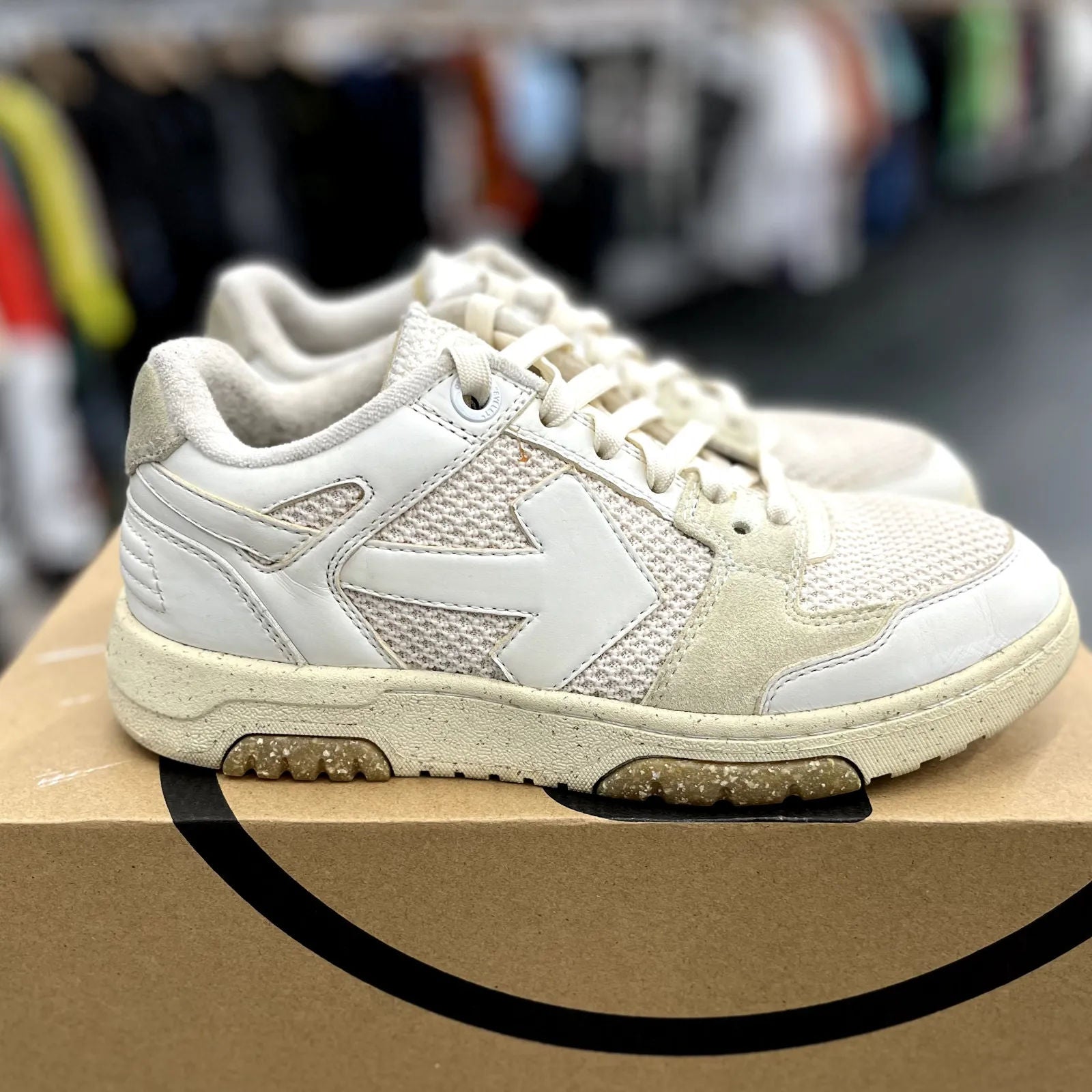 OFF-WHITE Out Of Office Low Slim White - Preowned