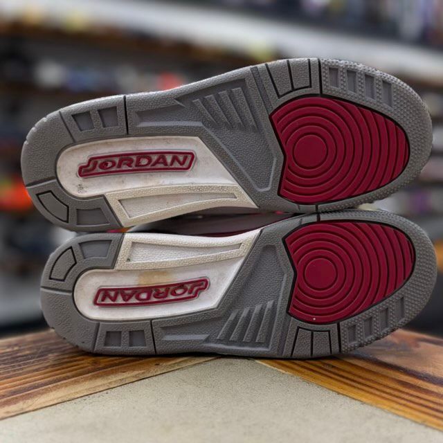 Jordan 3 Retro Cardinal (GS) - Preowned