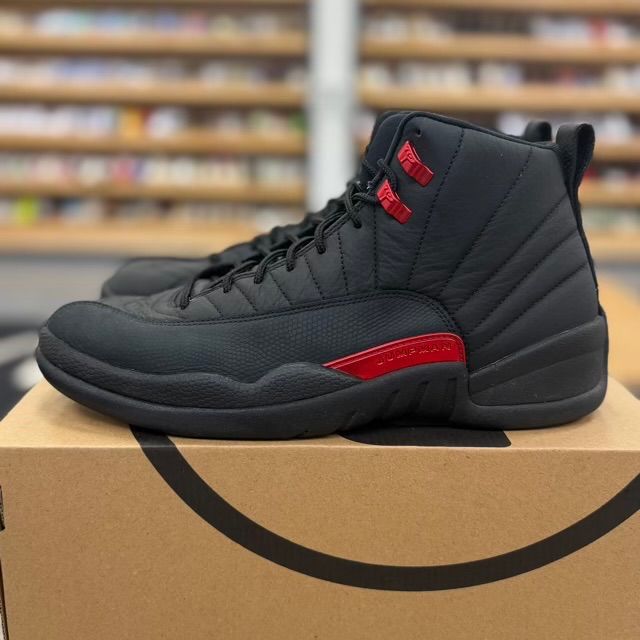 Jordan 12 Retro Bloodline - Preowned