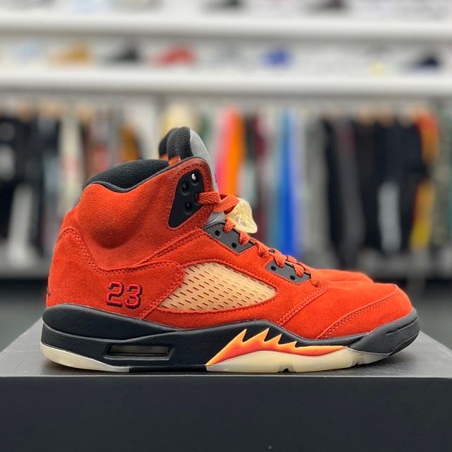 Jordan 5 Retro Dunk on Mars (Women's) - Preowned