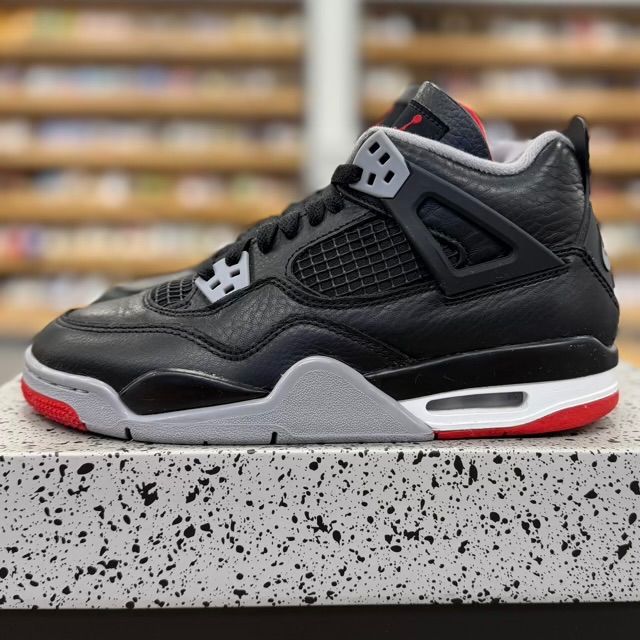 Jordan 4 Retro Bred Reimagined (GS) - Preowned