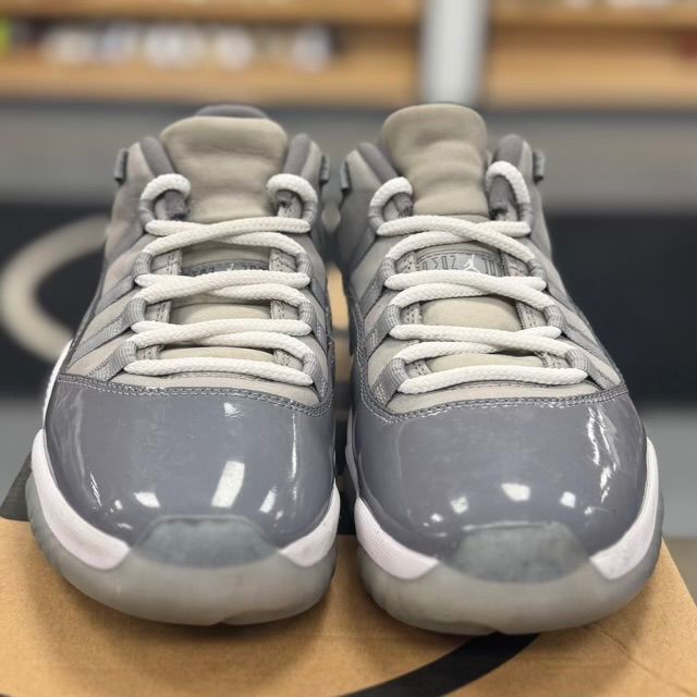 Jordan 11 Retro Low Cool Grey - Preowned