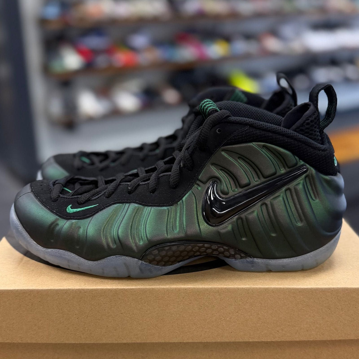 Nike Air Foamposite Pro Pine Green (2025) - Preowned