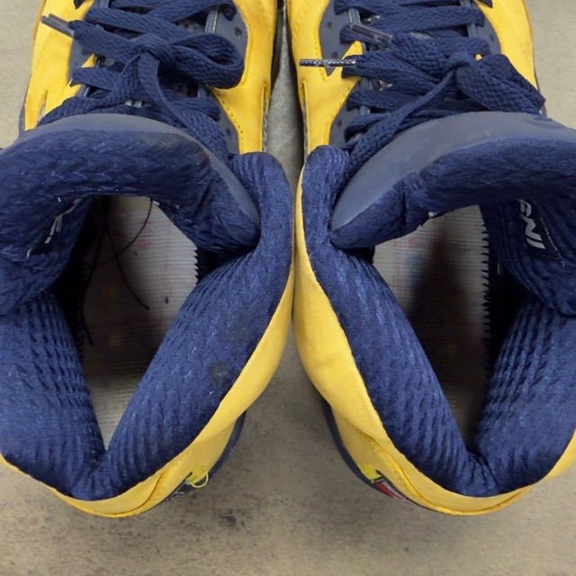 Jordan 5 Retro Michigan (2019) - Preowned