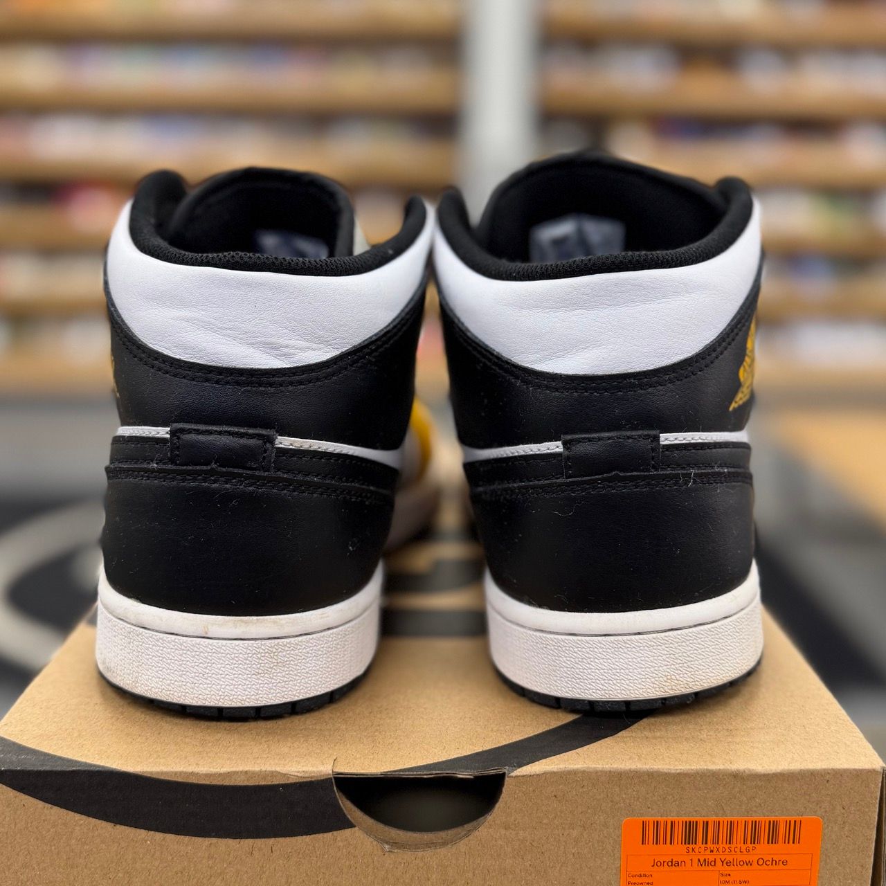 Jordan 1 Mid Yellow Ochre - Preowned