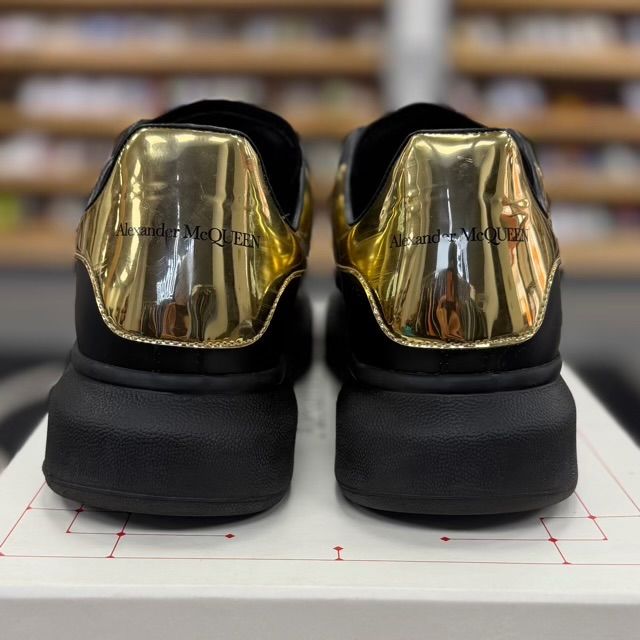 Alexander McQueen Oversized Black Gold - Preowned
