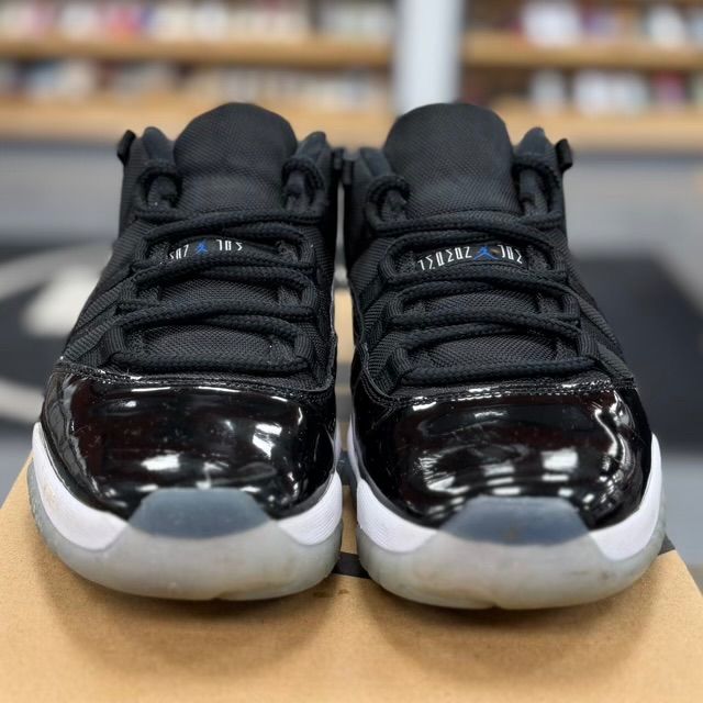 Jordan 11 Retro Low Space Jam - Preowned