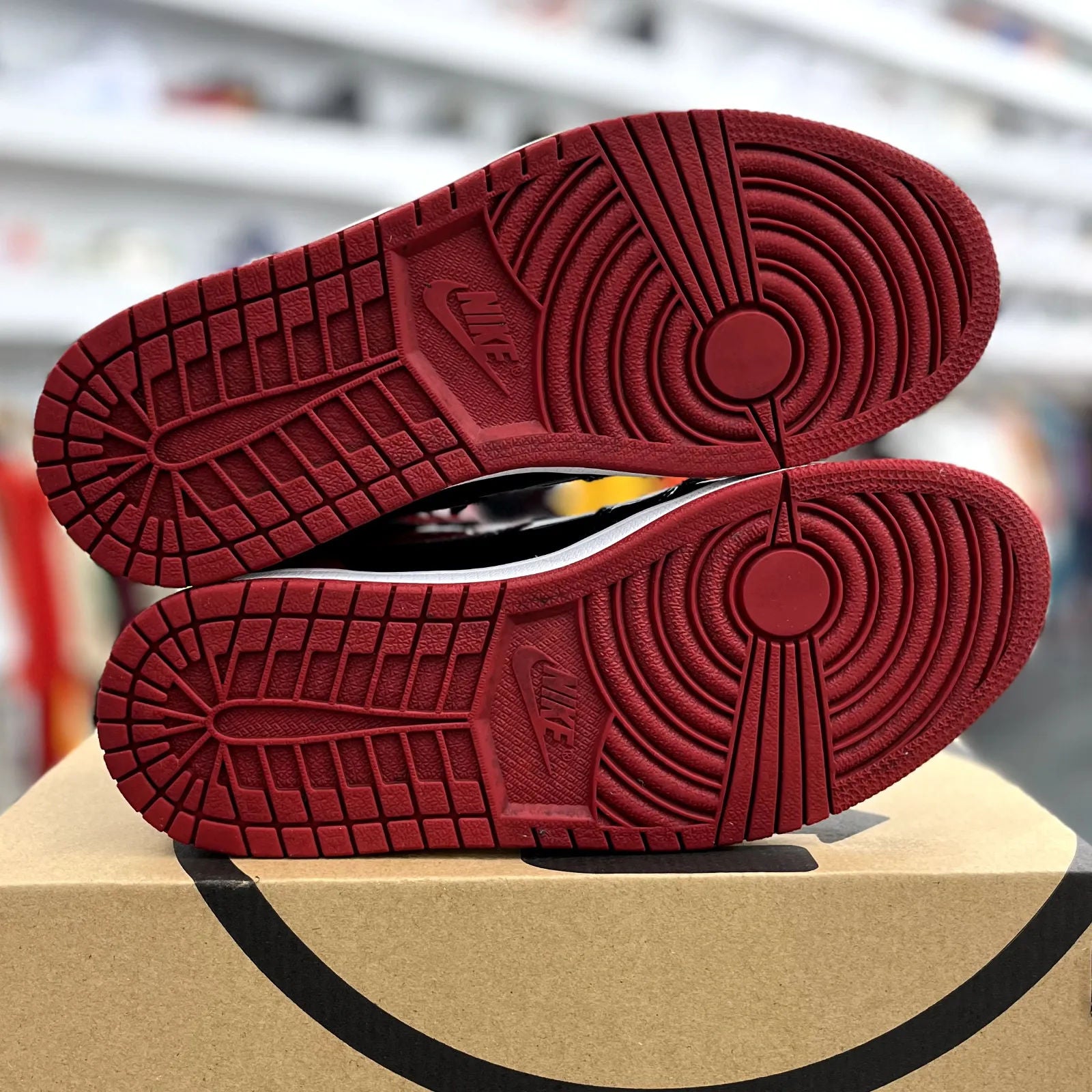 Jordan 1 Retro High OG Patent Bred - Preowned