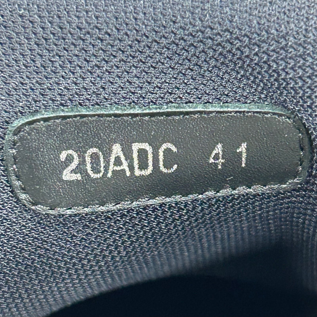 Dior B22 White Pink - Preowned