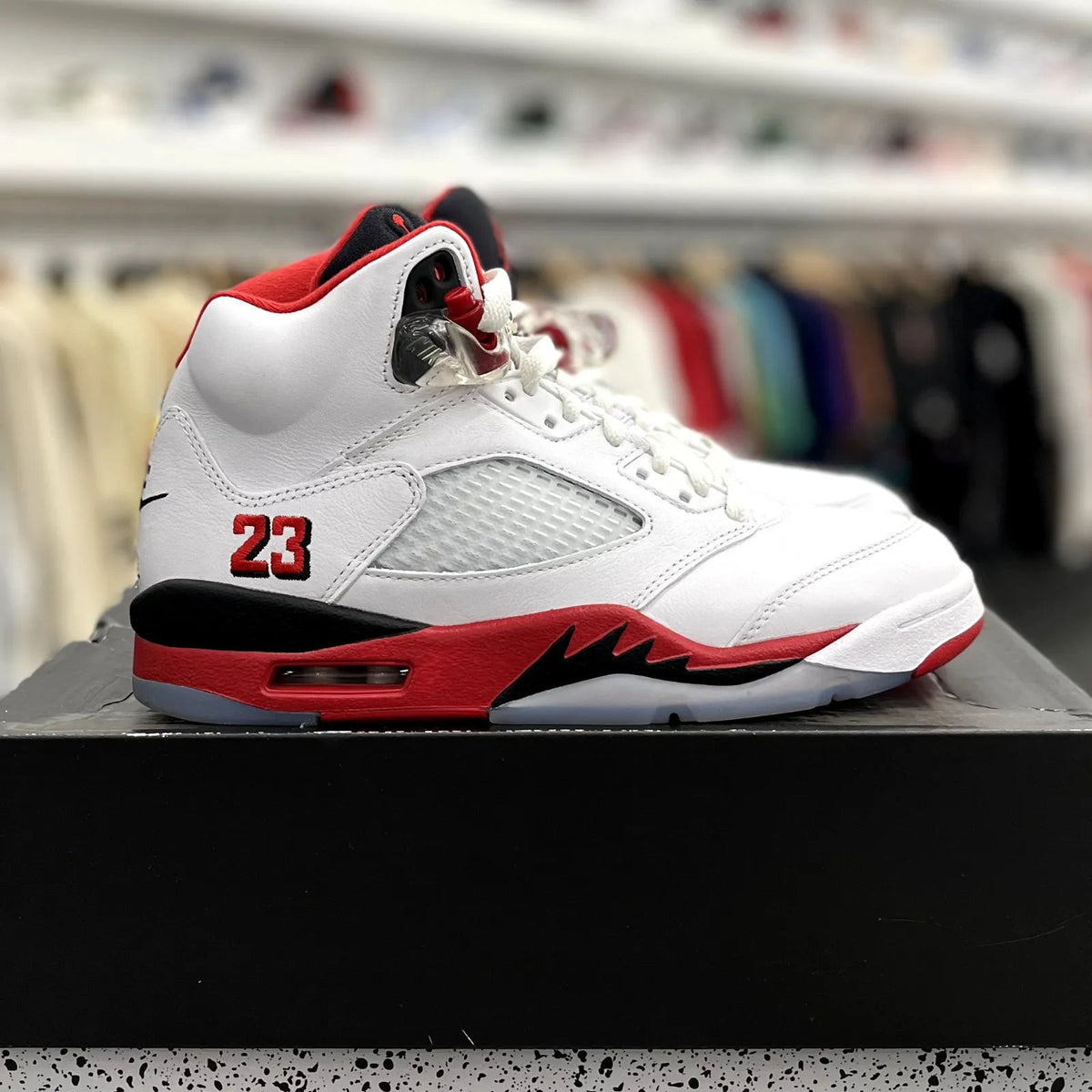 Jordan 5 Retro Fire Red Black Tongue (2025) - Preowned