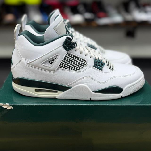 Jordan 4 Retro Oxidized Green - Preowned