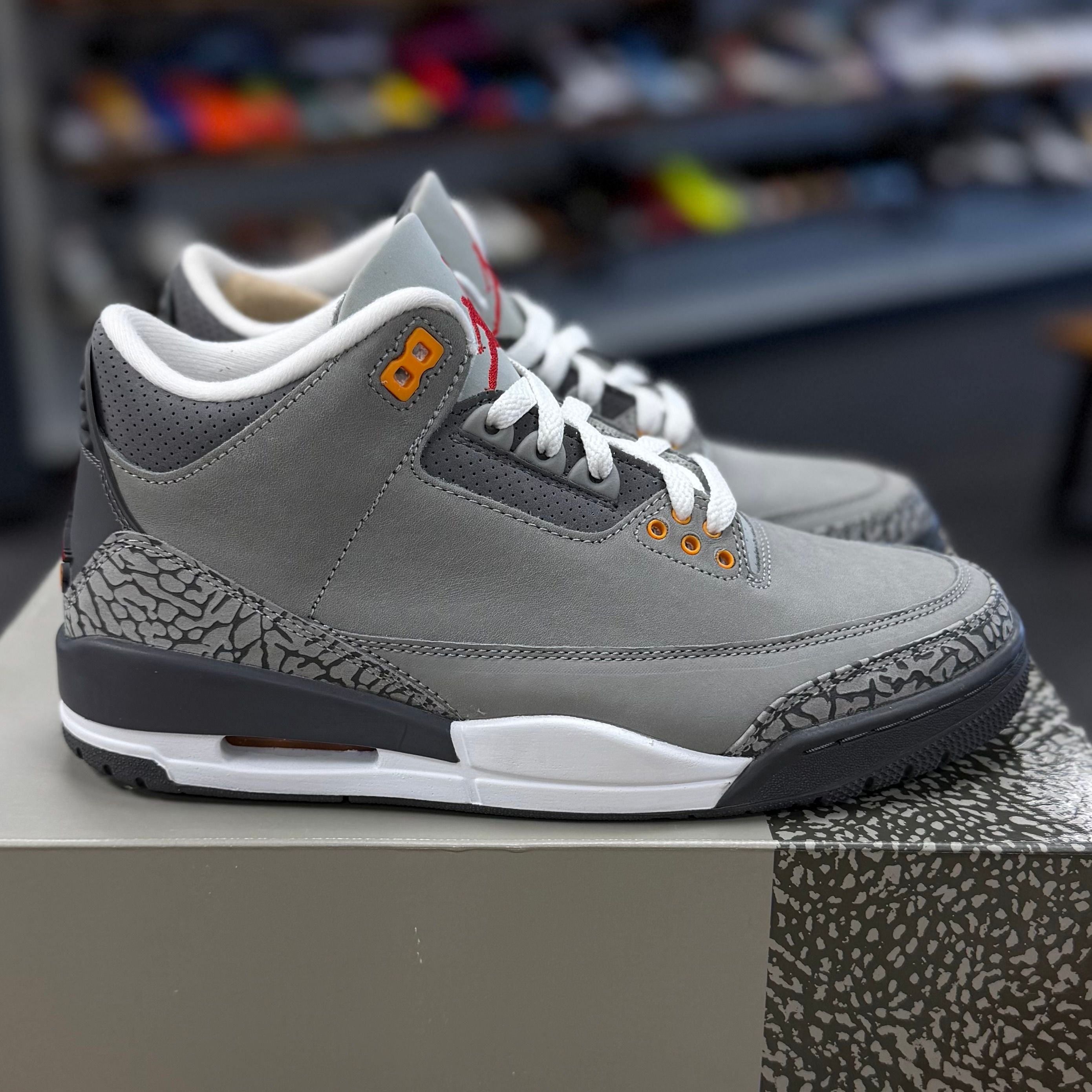 BRAND NEW STEAL - Jordan 3 Retro Cool Grey (2021)