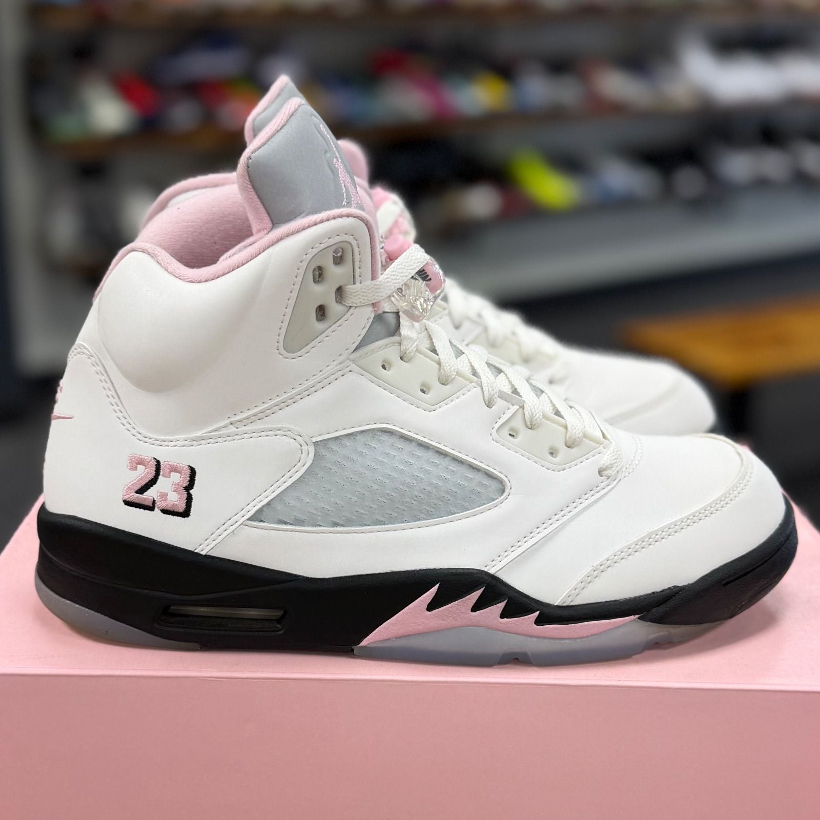 Jordan 5 Retro Medium Soft Pink - Preowned
