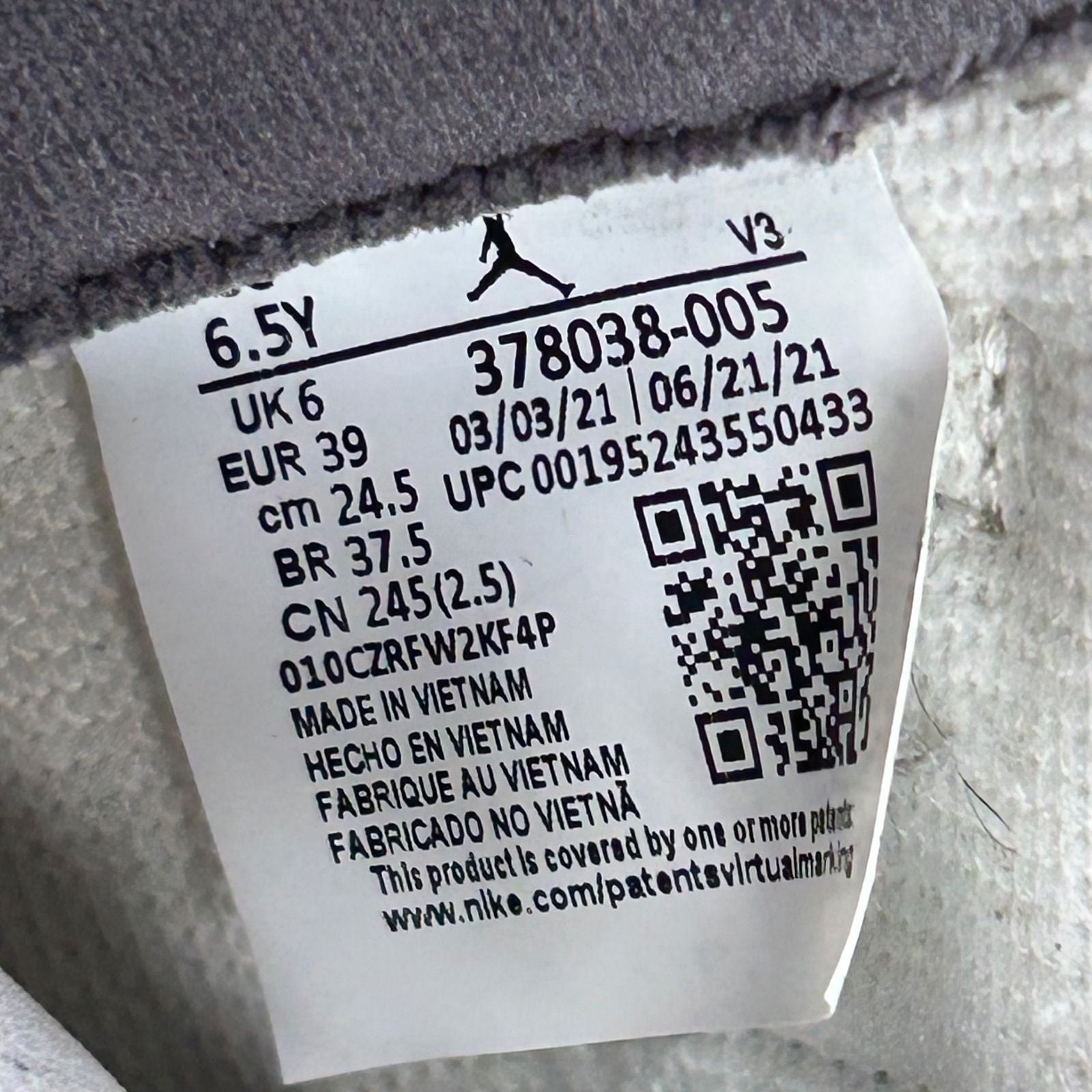 Jordan 11 Retro Cool Grey (2021) (GS) - Preowned
