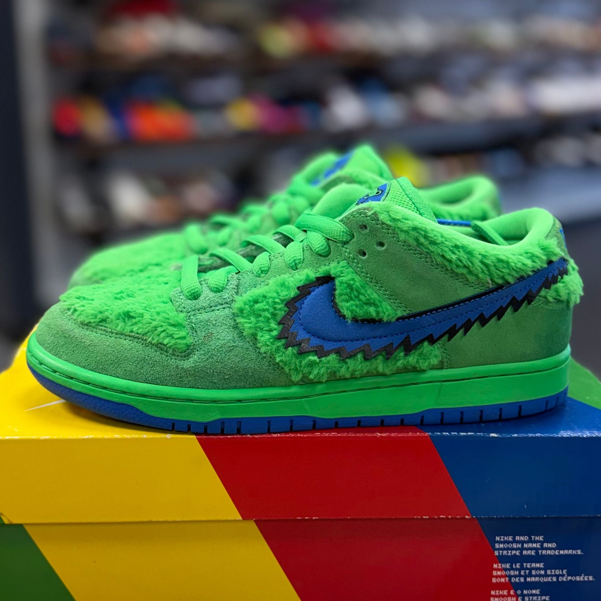 Nike SB Dunk Low Grateful Dead Bears Green - Preowned