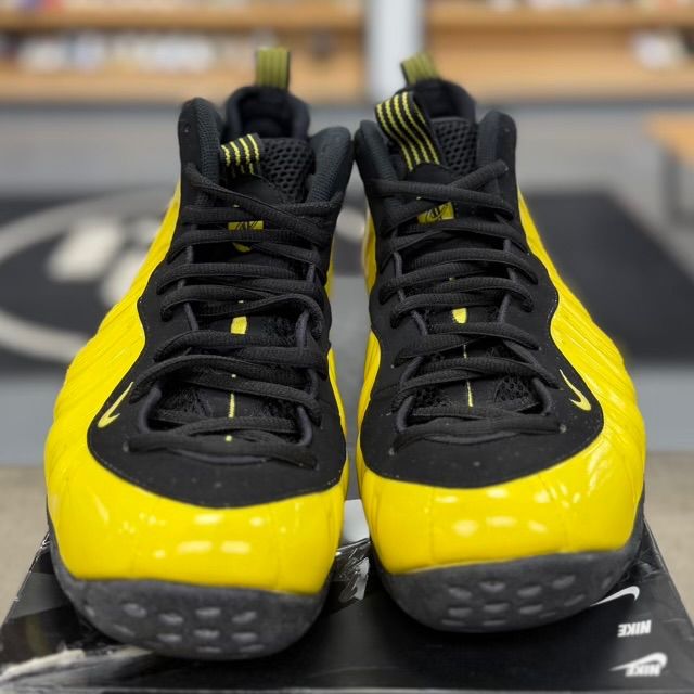 Nike Air Foamposite One Wu-Tang Optic Yellow - Preowned