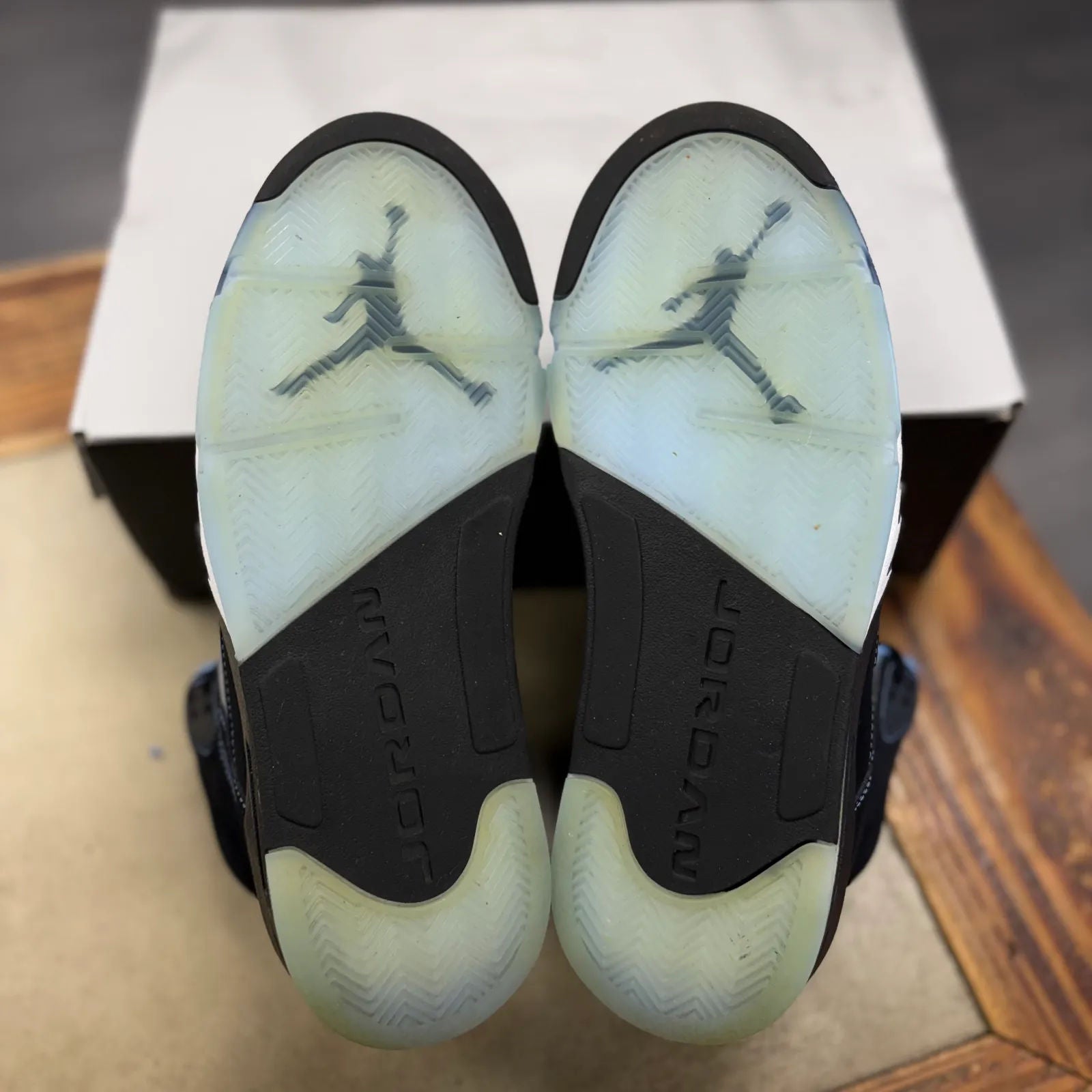 Jordan 5 Retro Black University Blue (2026) - Preowned