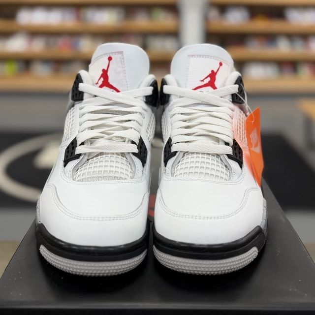 Jordan 4 Retro White Cement (2025) - Preowned