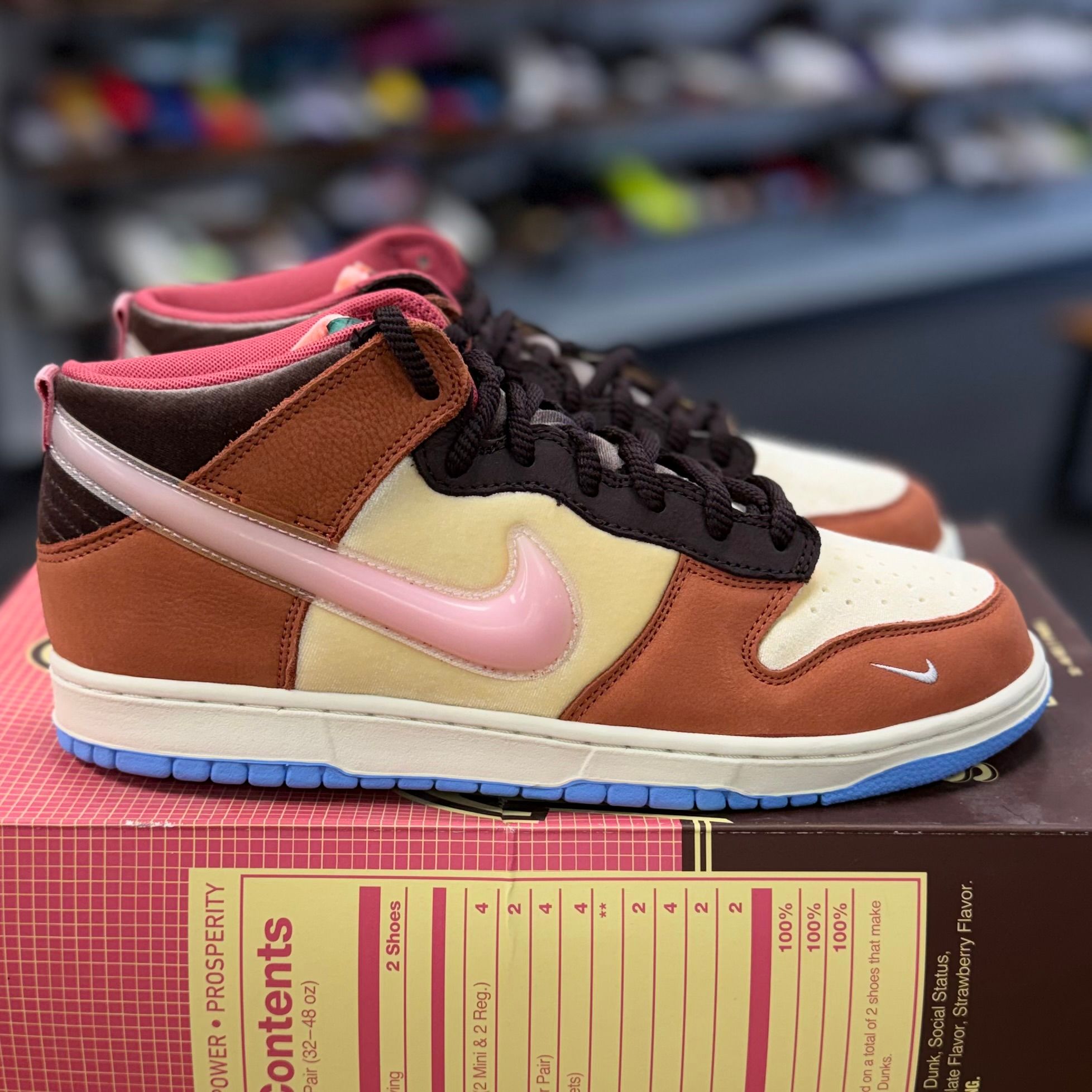 BRAND NEW STEAL - Nike Dunk Mid Social Status Free Lunch Chocolate Milk