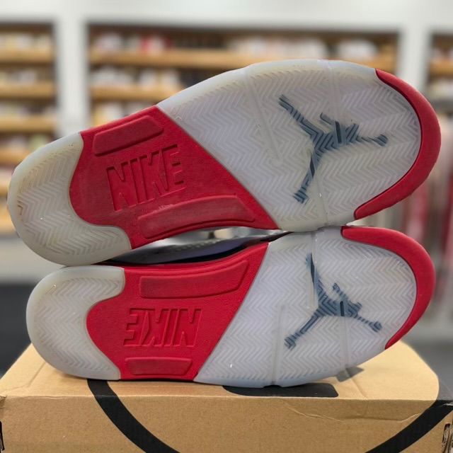 Jordan 5 Retro Fire Red Black Tongue (2025) - Preowned
