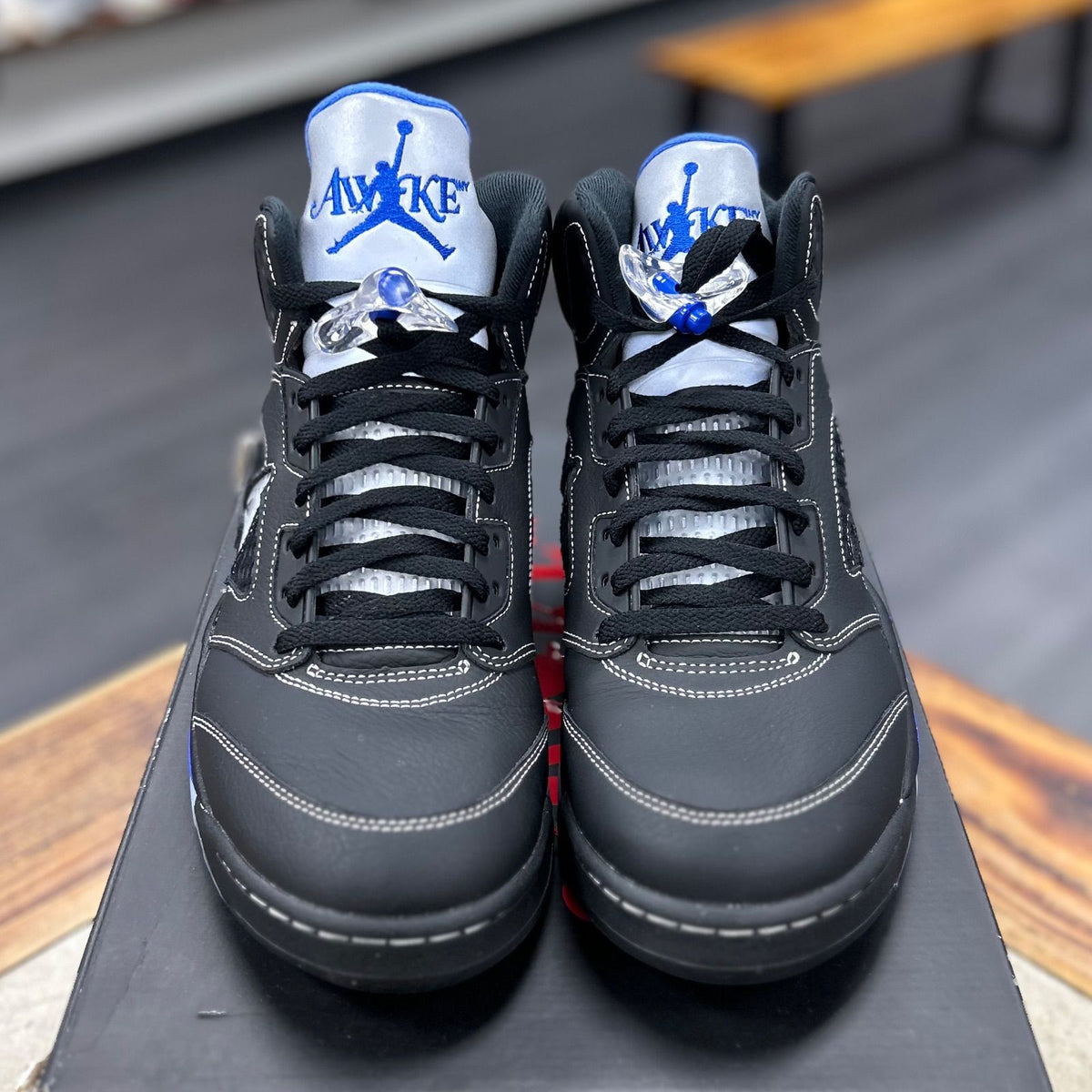 Jordan 5 Retro Awake NY Black - Preowned