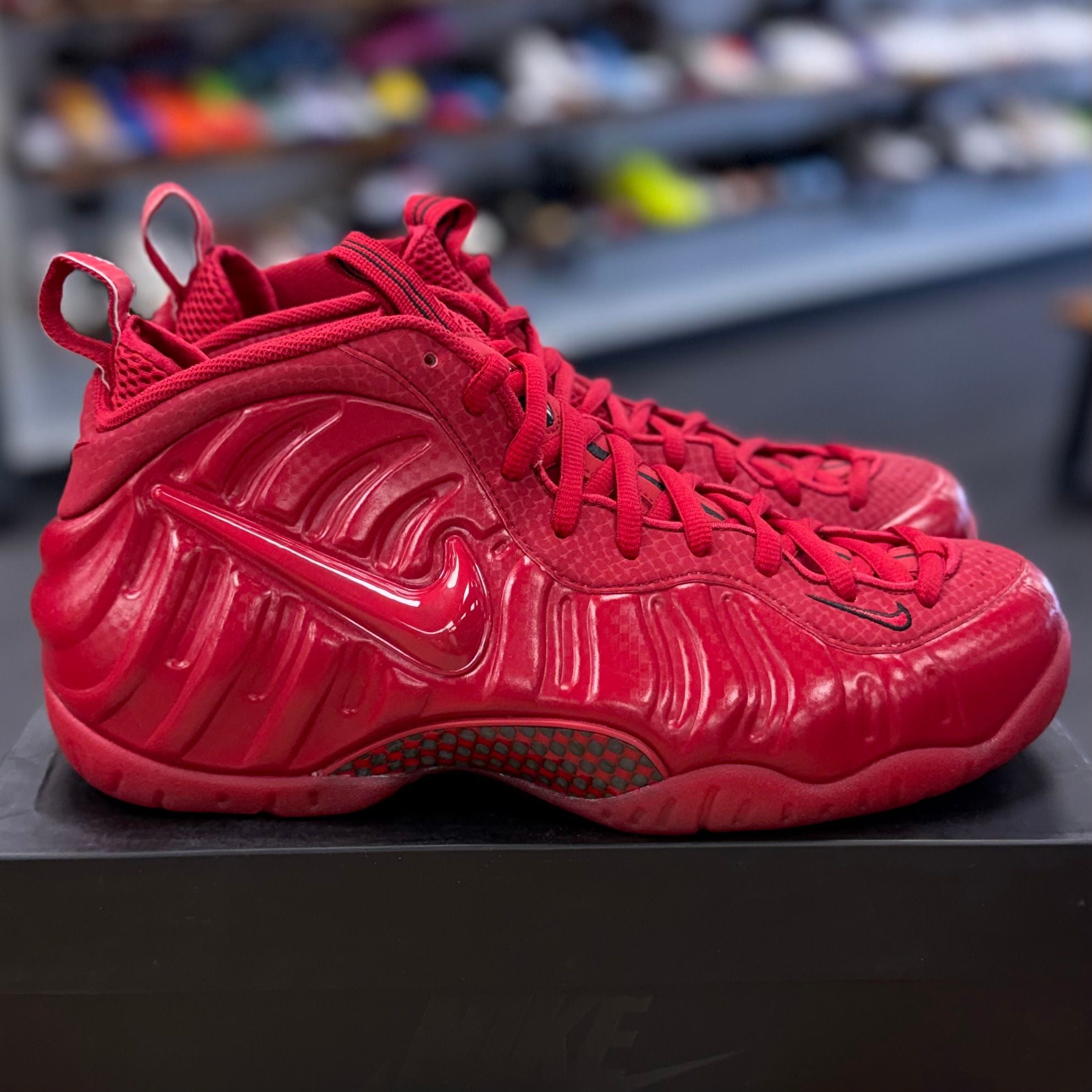 BRAND NEW STEAL - Nike Air Foamposite Pro Red October