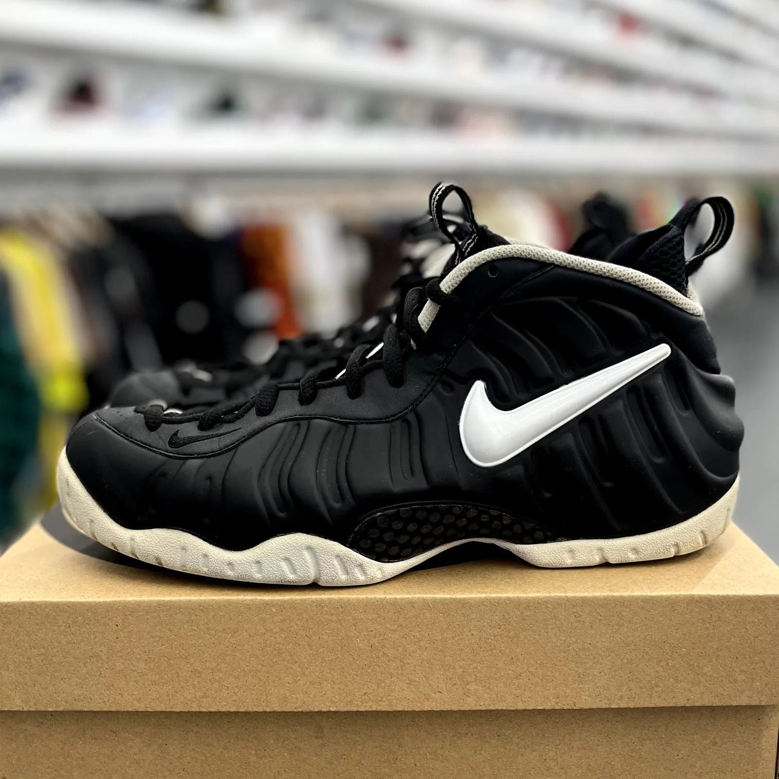 Nike Air Foamposite Pro Dr. Doom (2016) - Preowned