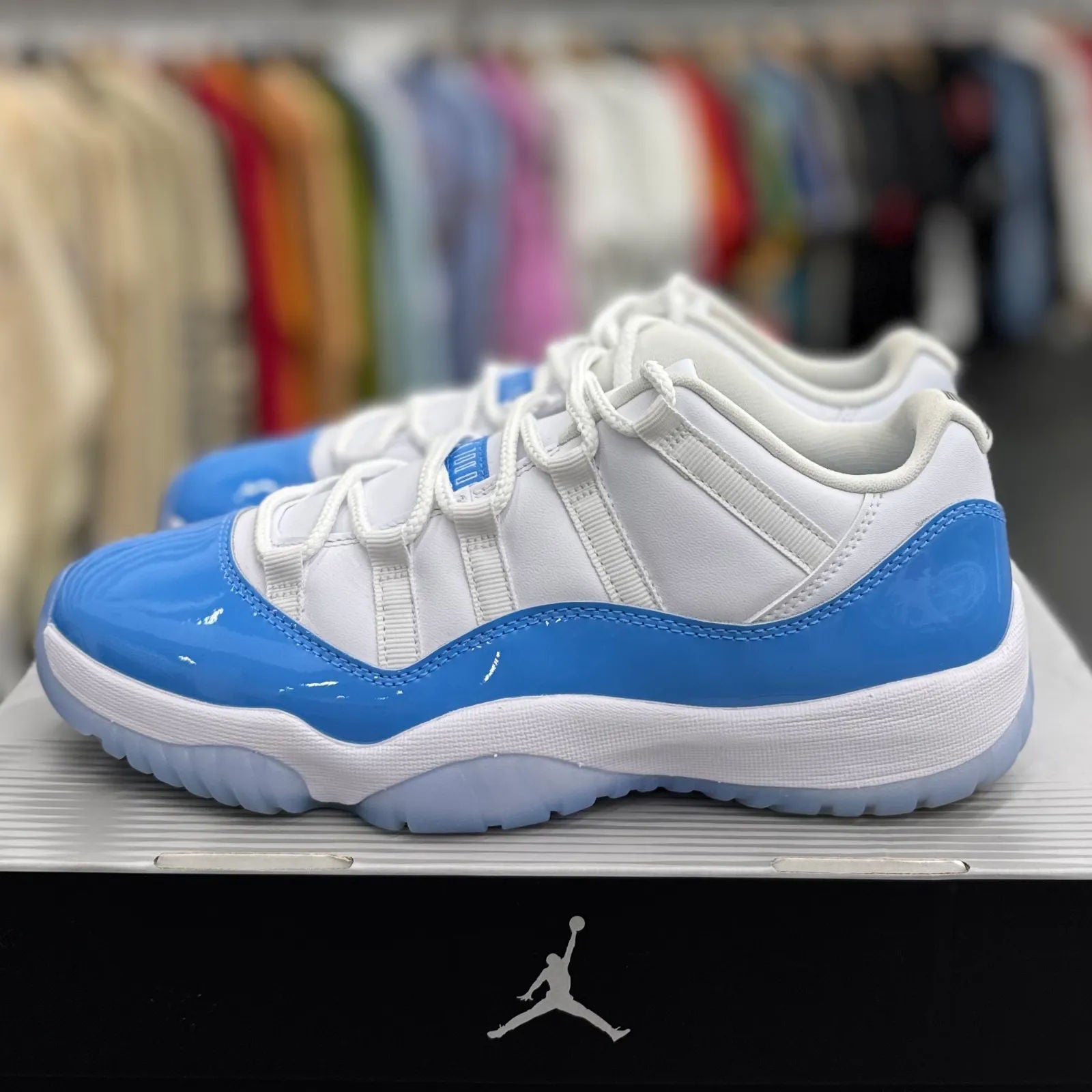 Jordan 11 Retro Low University Blue (2026) - Preowned