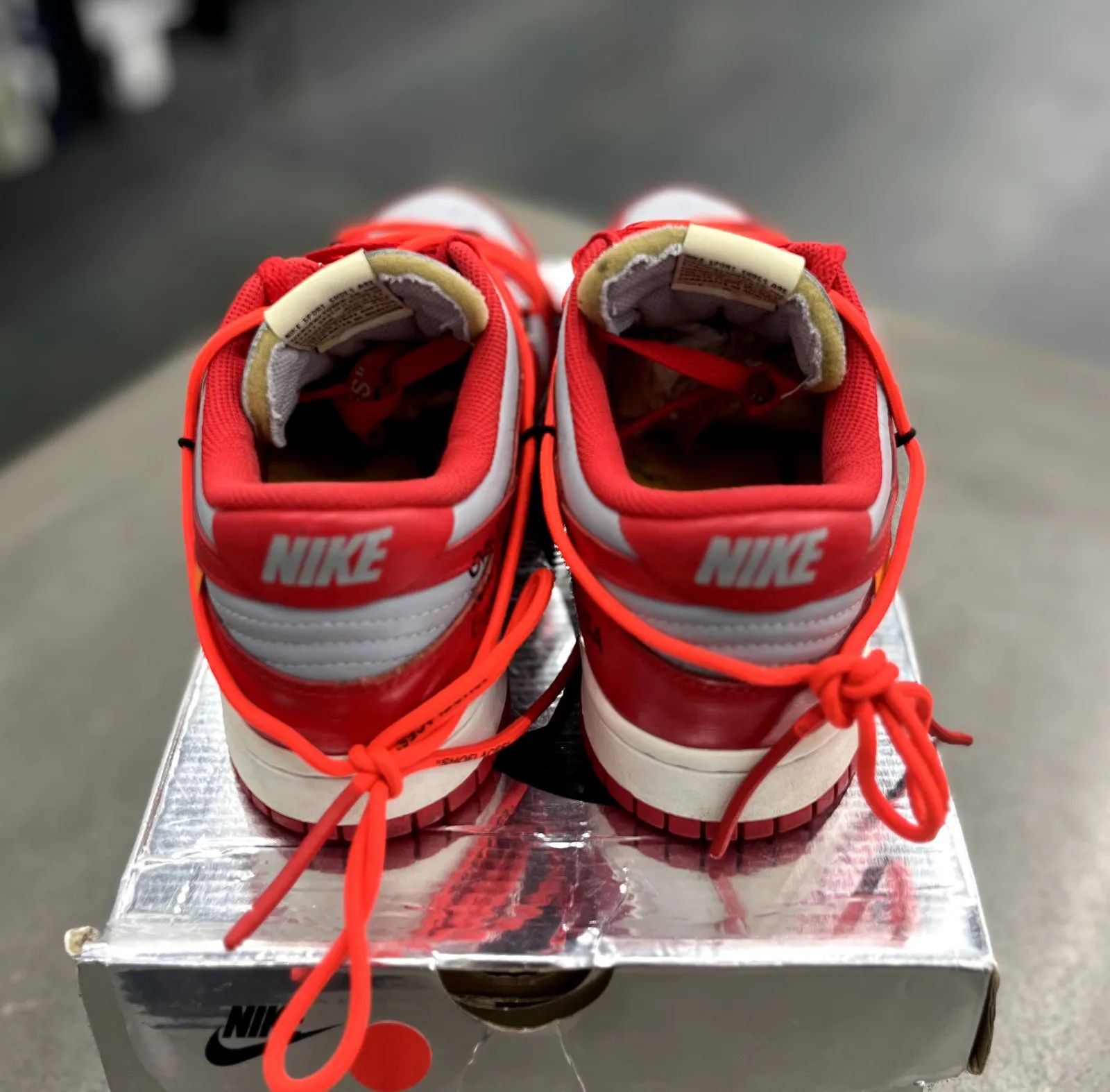 Nike Dunk Low Off-White University Red - Preowned