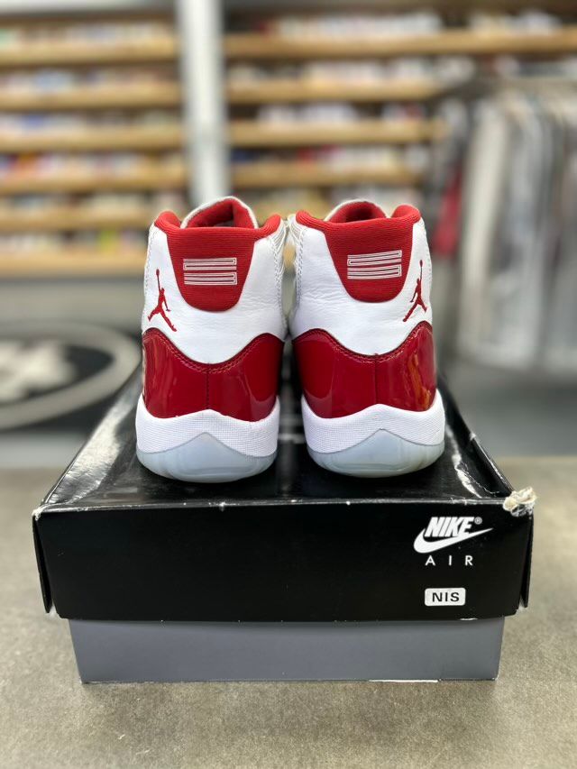 Jordan 11 Retro Cherry (2022) - Preowned