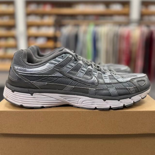 Nike P-6000 Metallic Cool Grey - Preowned