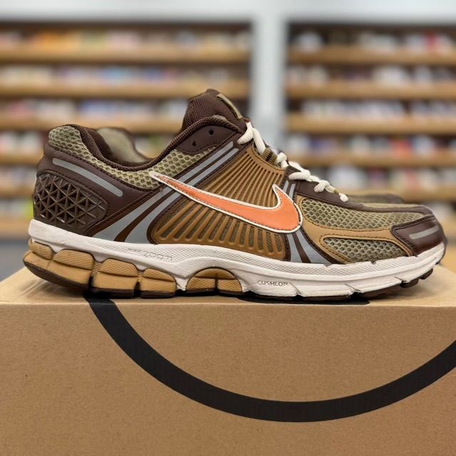 Nike Zoom Vomero 5 Wheat Grass Cacao Wow - Preowned