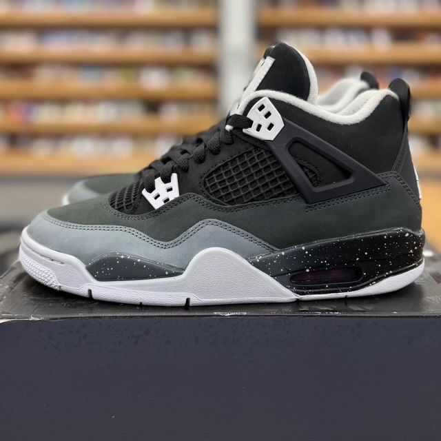 Jordan 4 Retro Fear (2024) (GS) - Preowned