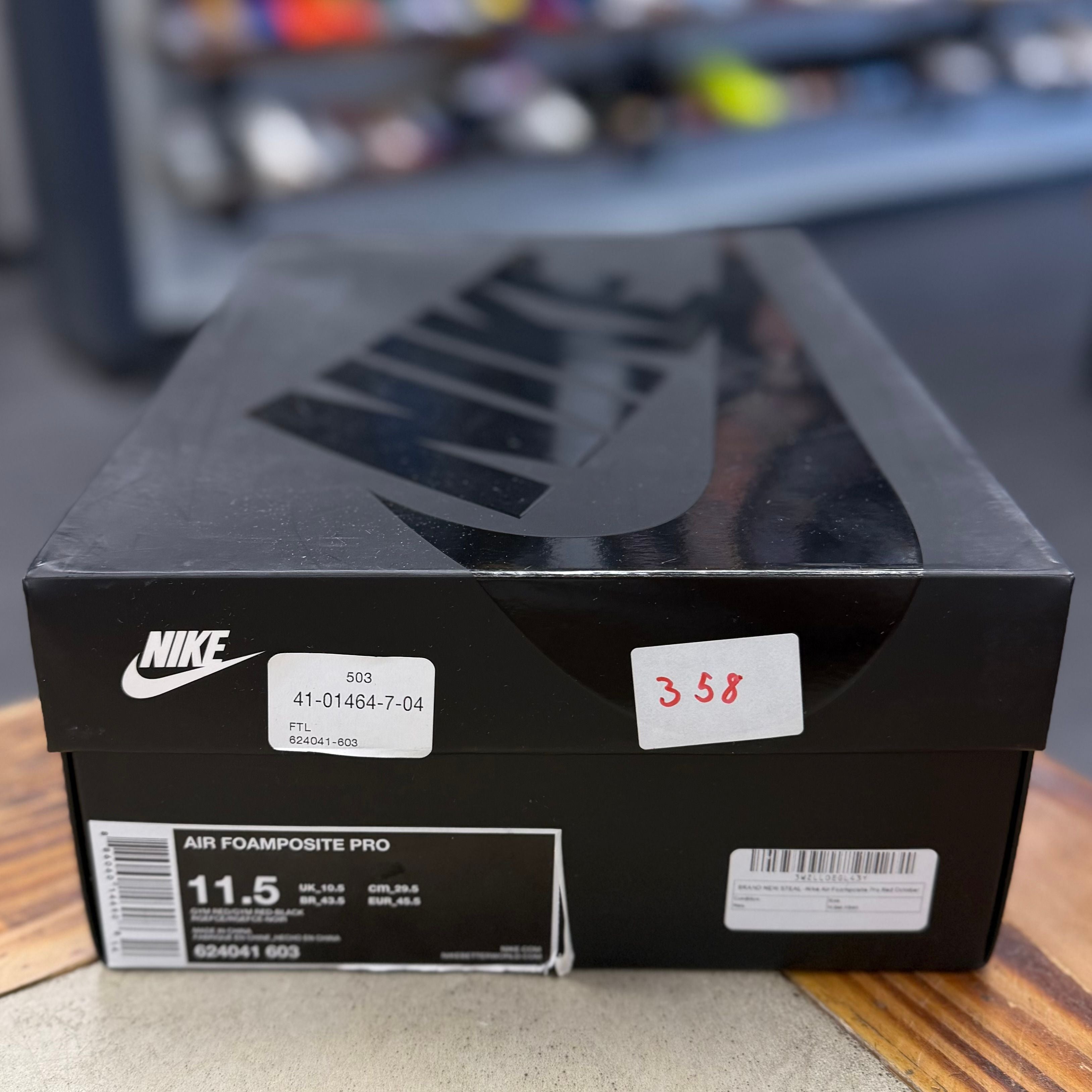BRAND NEW STEAL - Nike Air Foamposite Pro Red October