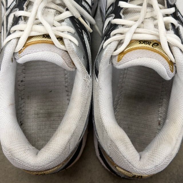 ASICS GT-2160 Cream Pure Silver Gold - Preowned