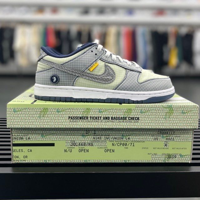 Nike Dunk Low Union Passport Pack Pistachio - Preowned
