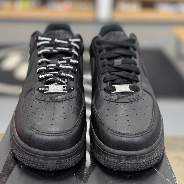 Nike Air Force 1 Low Supreme Black - Preowned