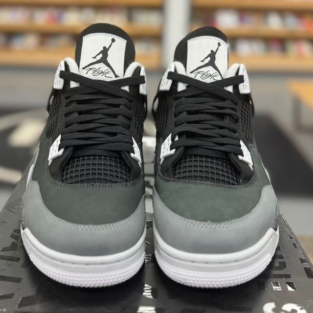 Jordan 4 Retro Fear (2024) - Preowned