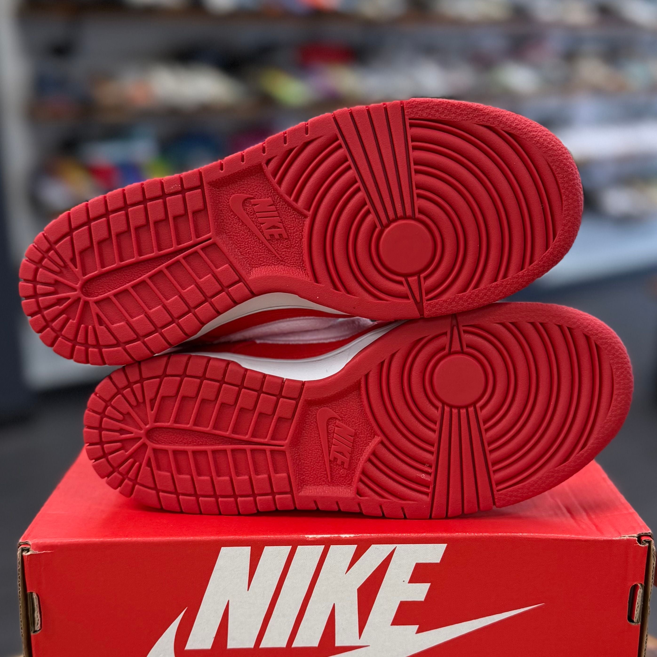 BRAND NEW STEAL - Nike Dunk Low Valentine's Day (2024) (GS)