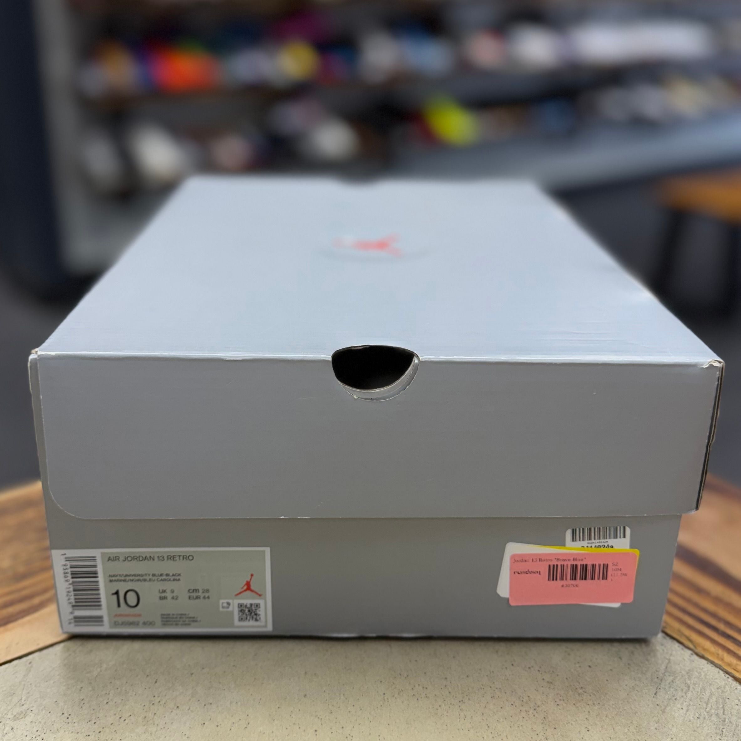 BRAND NEW STEAL - Jordan 13 Retro Brave Blue