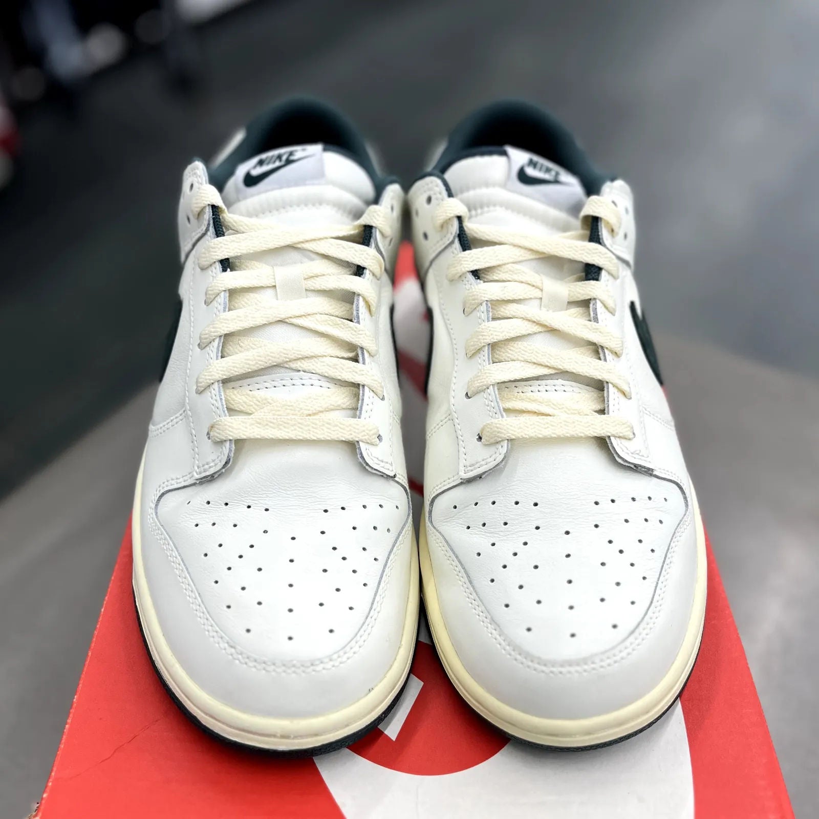 Nike Dunk Low Retro Summit White Malachite - Preowned