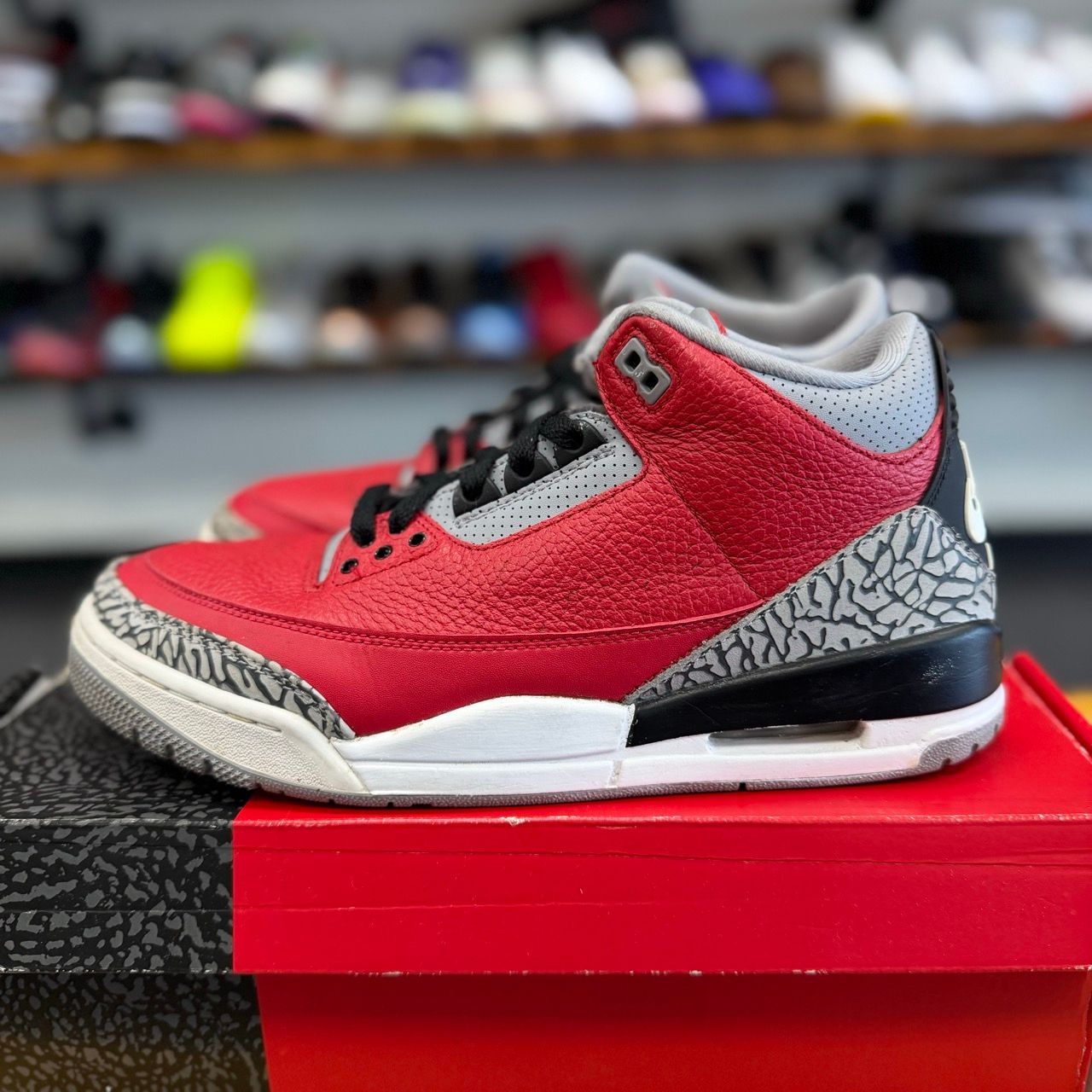 Jordan 3 Retro SE Unite - Preowned