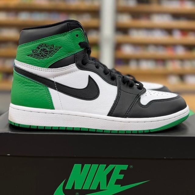 Jordan 1 Retro High OG Lucky Green - Preowned
