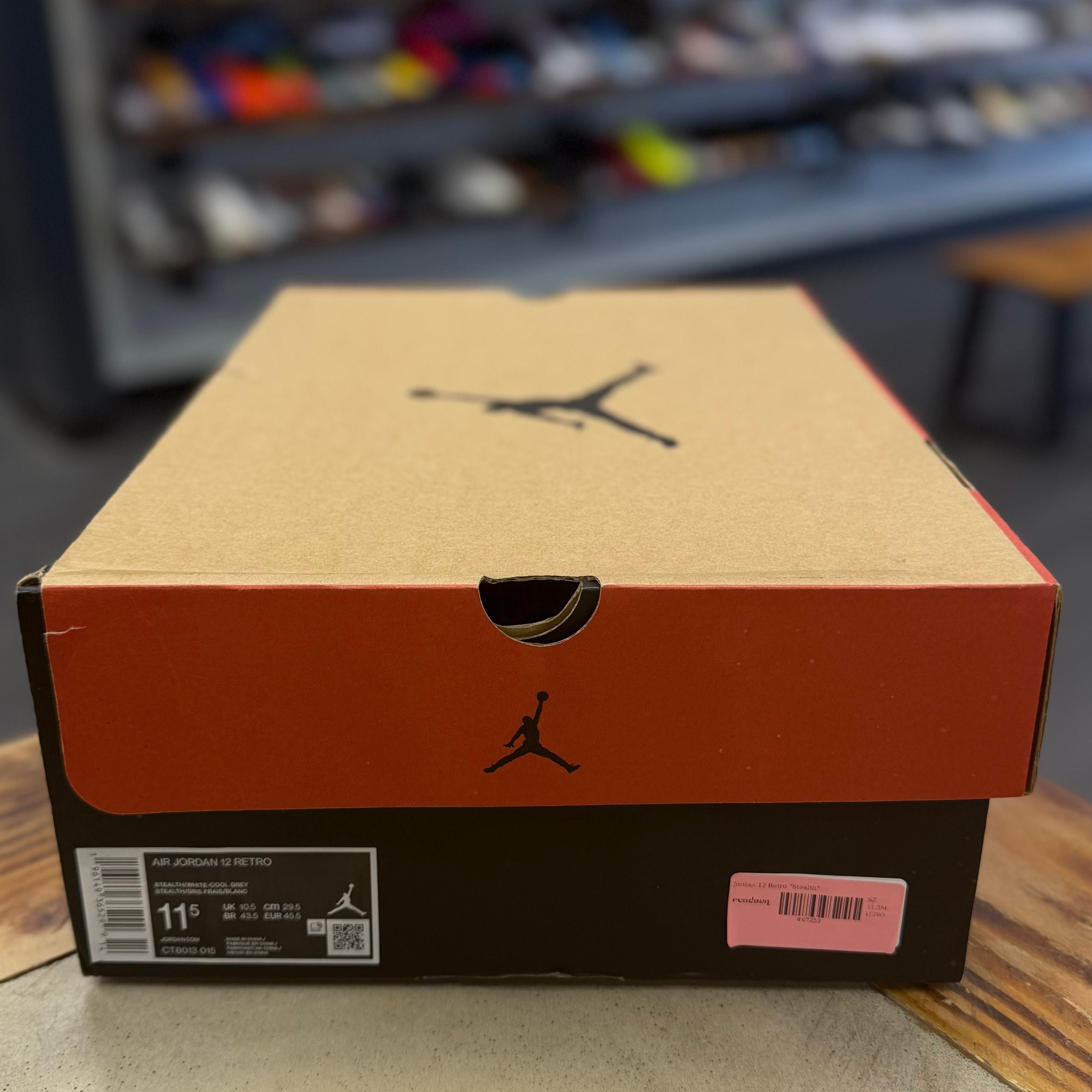 BRAND NEW STEAL - Jordan 12 Retro Stealth