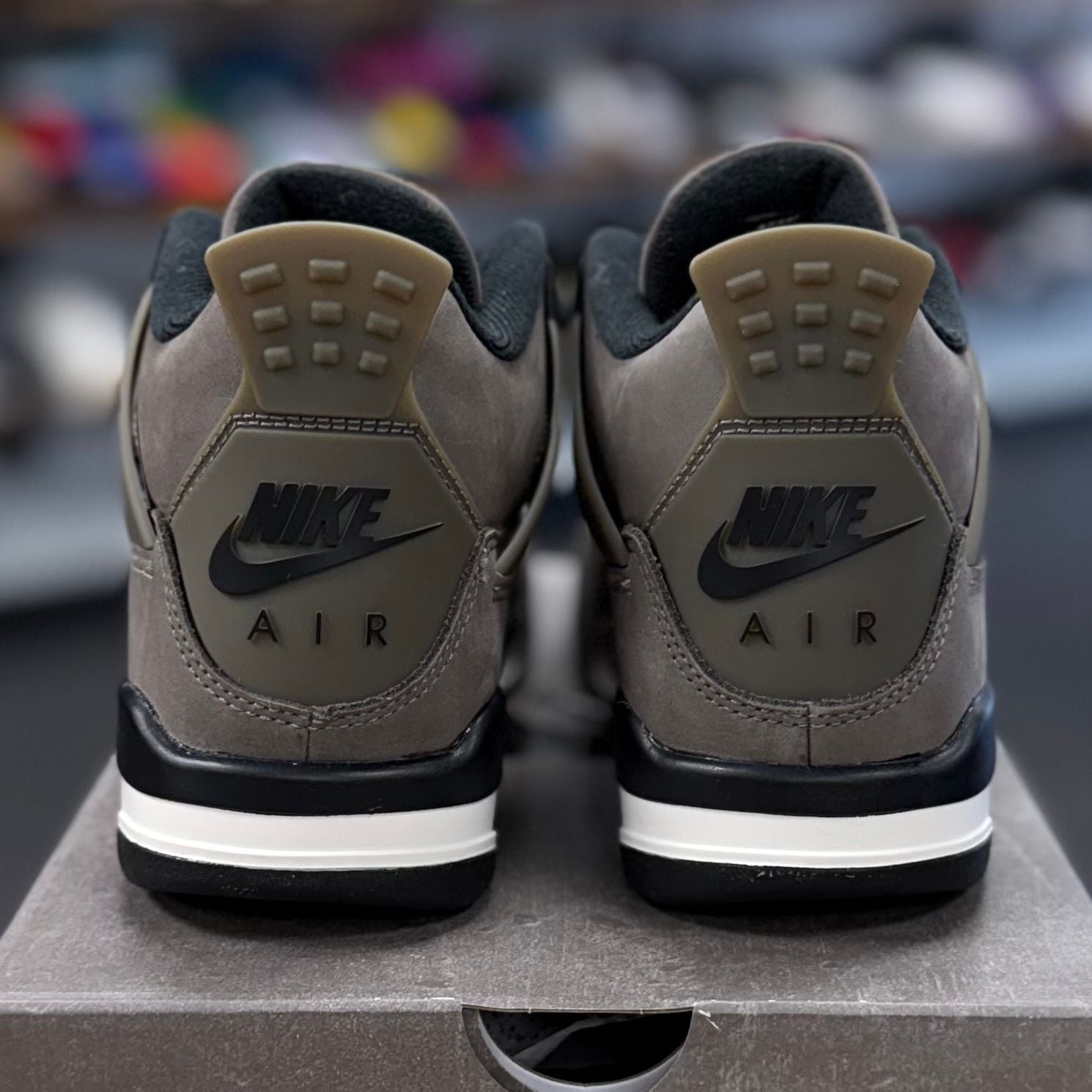 BRAND NEW STEAL - Jordan 4 Retro Cave Stone (GS)