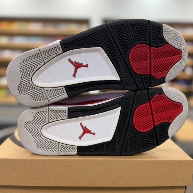 Jordan 4 Retro Red Cement - Preowned