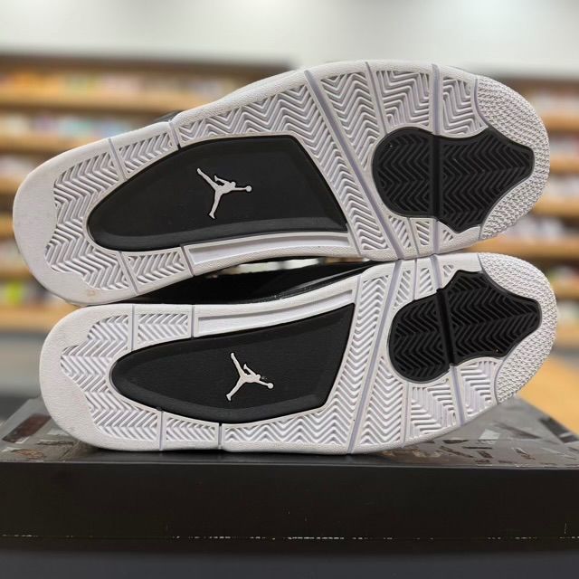 Jordan 4 Retro Fear (2024) - Preowned