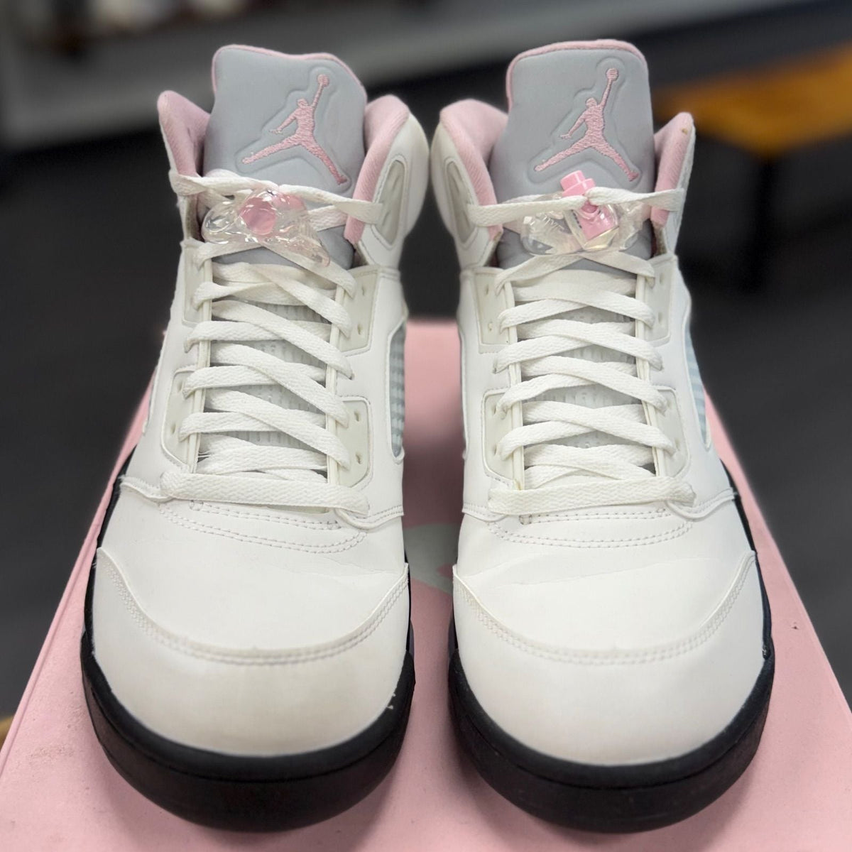 Jordan 5 Retro Medium Soft Pink - Preowned