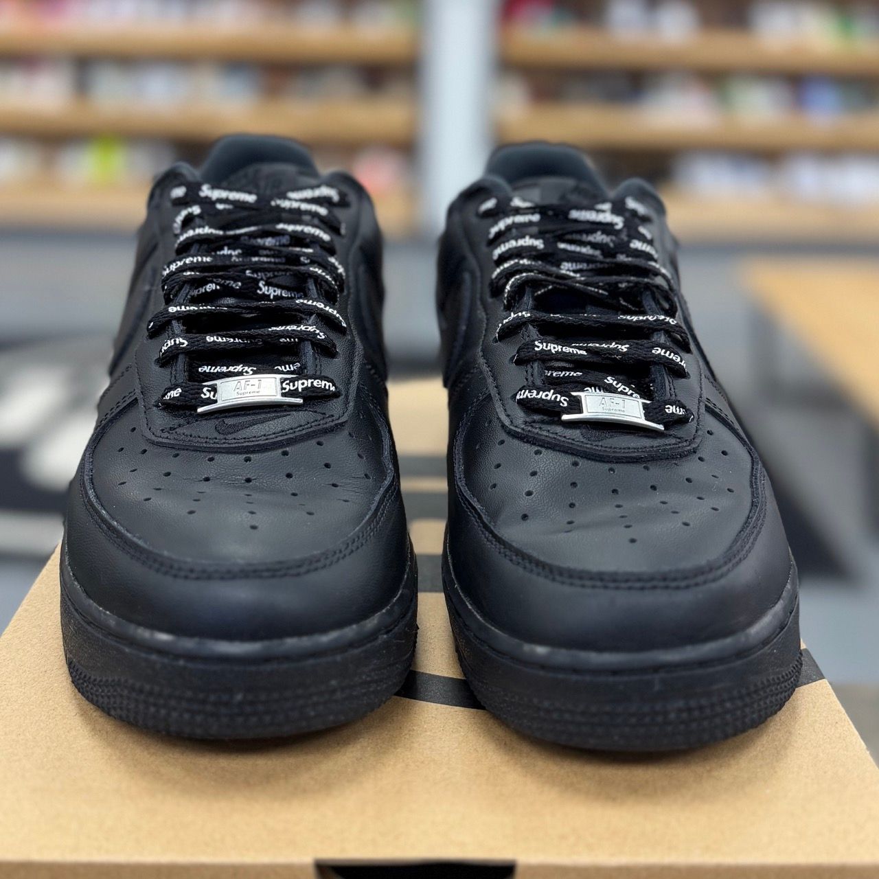 Nike Air Force 1 Low Supreme Black - Preowned