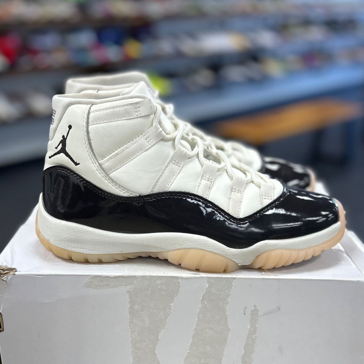 Jordan 11 Retro Neapolitan (Women's) - Preowned